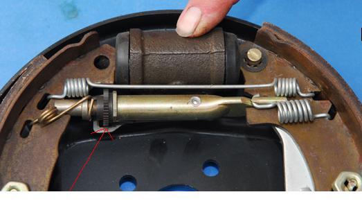 Reglage frein a main apres chagement kit freins - Réparation ...