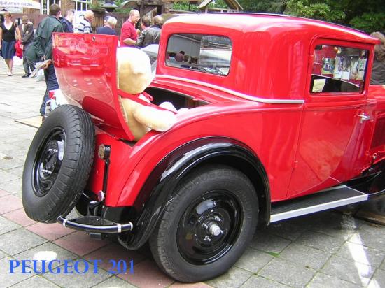 Peugeot_201_rouge.JPG