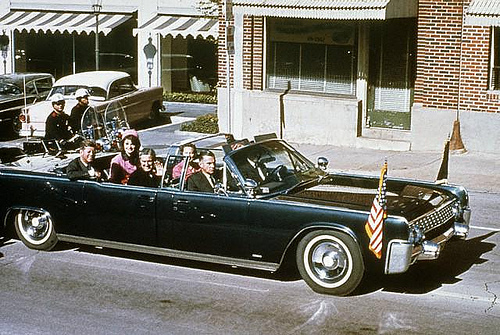 JFK Lincoln Continental -1963.jpg