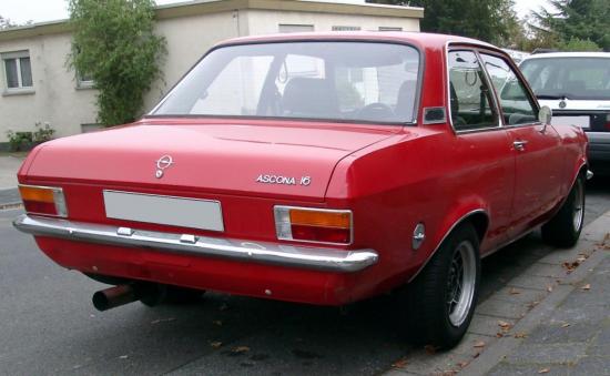 Opel-Ascona-12-S4.jpg