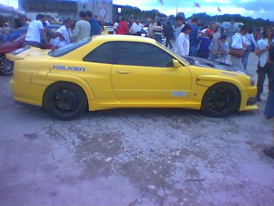 nissan_skyline_R34_conduite_a_gauche__2_.jpg