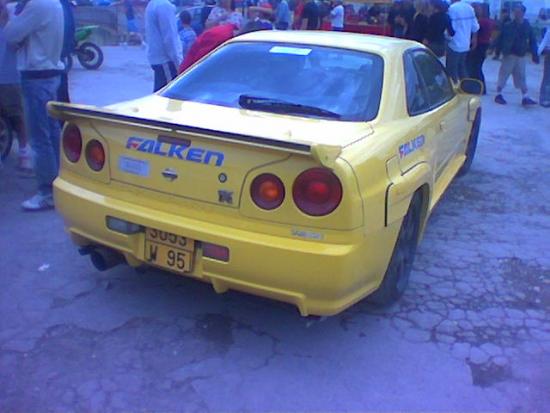 nissan_skyline_R34_conduite_a_gauche__3_.jpg