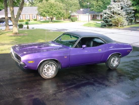 Dodge_Challenger_R_T__1970_.jpg