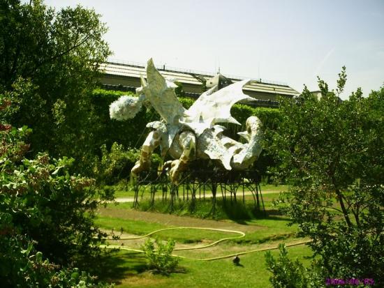 Jardins_des_Plantes_Dragon.jpg